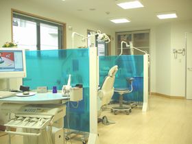 おこひら歯科医院の診察室の写真です